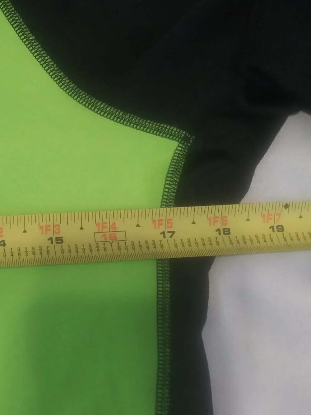 Nike Therma-FIT Girls Small 7-8 Pullover Hoodie Black Neon Green Lime